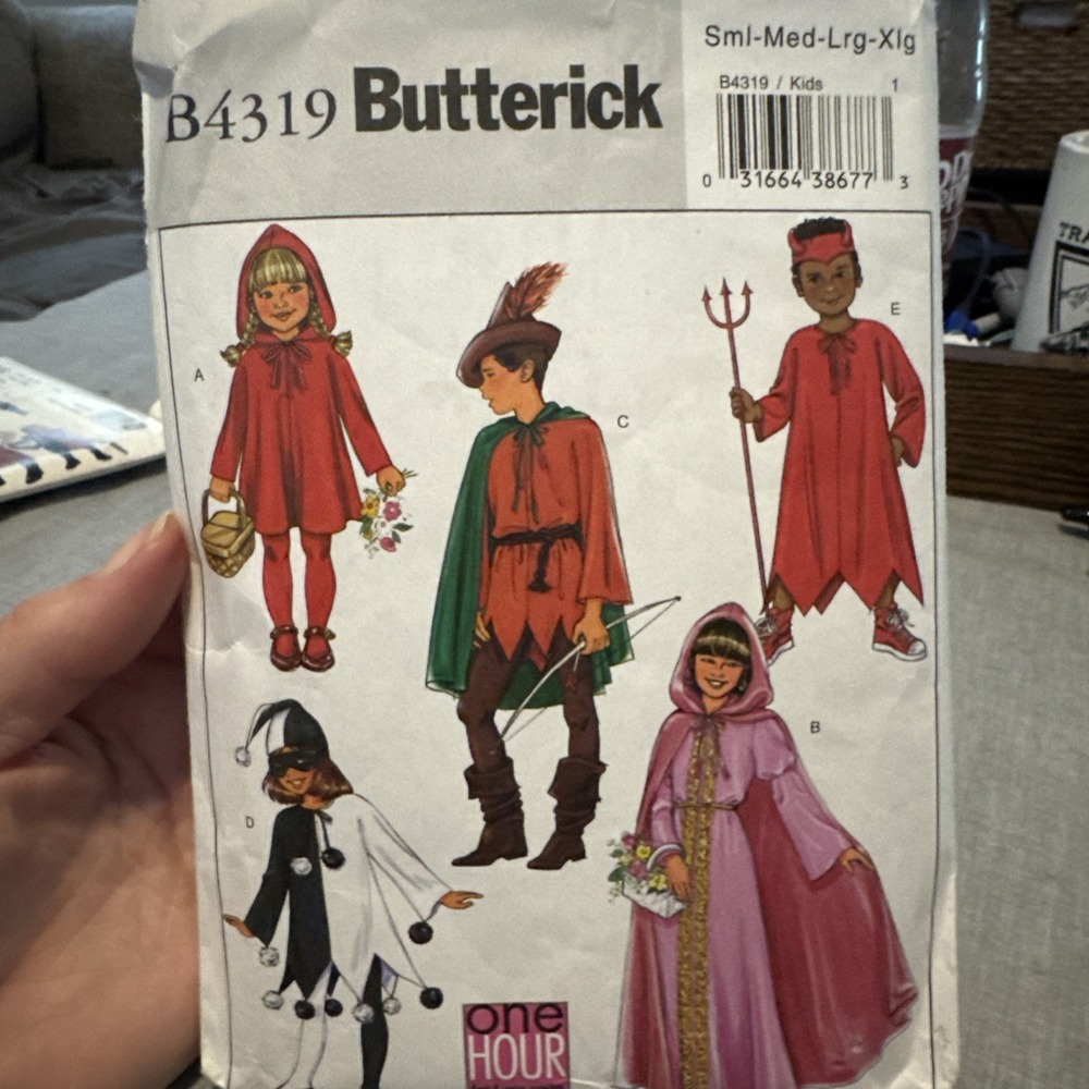 Butterick Costume Pattern B4319 Boys & Girls Ez 1 Hr Costumes Hooded Cape Tunics